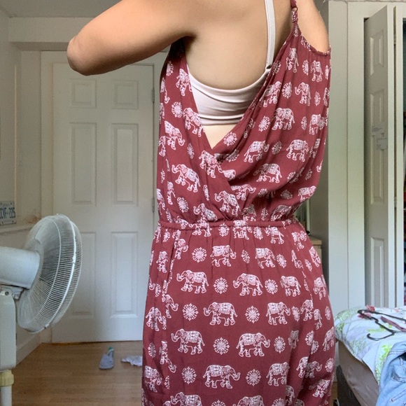 Jumpsuit with elephant design from Forever 21 - Picture 3 of 4